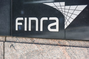 米FINRA、仮想通貨関連活動の報告奨励期間を延長