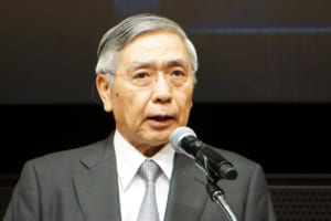 黒田日銀総裁が経済成長について講演、仮想通貨取引所の代表も登壇【FIN/SUM】