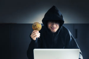 「犯罪組織から取引所に送られたビットコインは3000億円超」──過半がバイナンス、フォビに【報告】