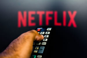 【Netflix編】ゲイツ、トランプ、ケンブリッジ・アナリティカ……金融・経済が学べるドキュメンタリー