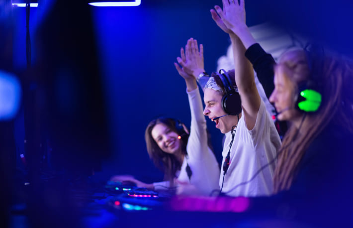 【eスポーツ】世界で拡大、2年後には3000億円産業?──タイムチケットが新サービス「いぽすた」で取り組む意義
