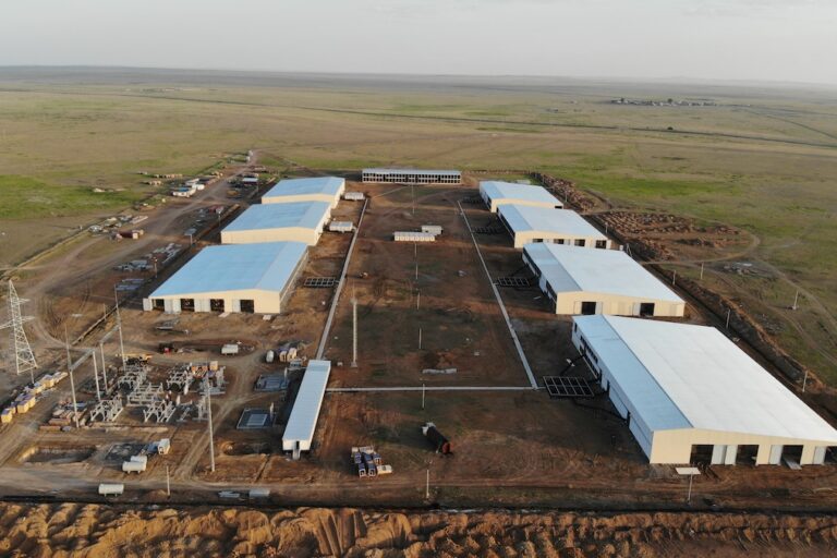 カザフスタンが暗号資産マイニングのメッカに──家庭18万軒分の電力使う新施設が登場