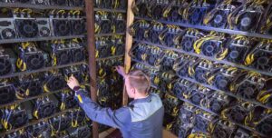 ビットコインのハッシュレートが過去最高に──価格との相関関係は？