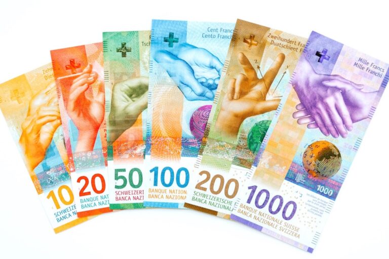 スイスのデジタル通貨開発──“クリプトバレー”の強みを生かしたスイスフランのDX
