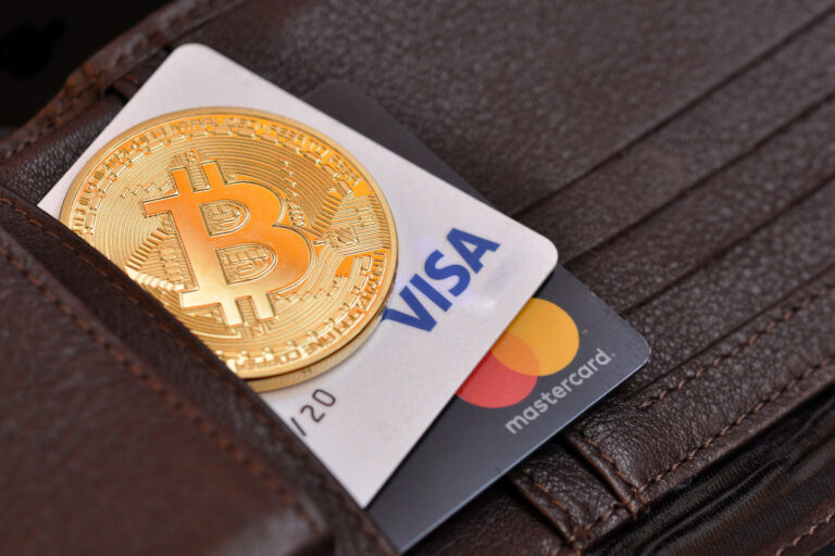 クレジットカードでビットコインは買える?──国内暗号資産取引所の入金手数料比較