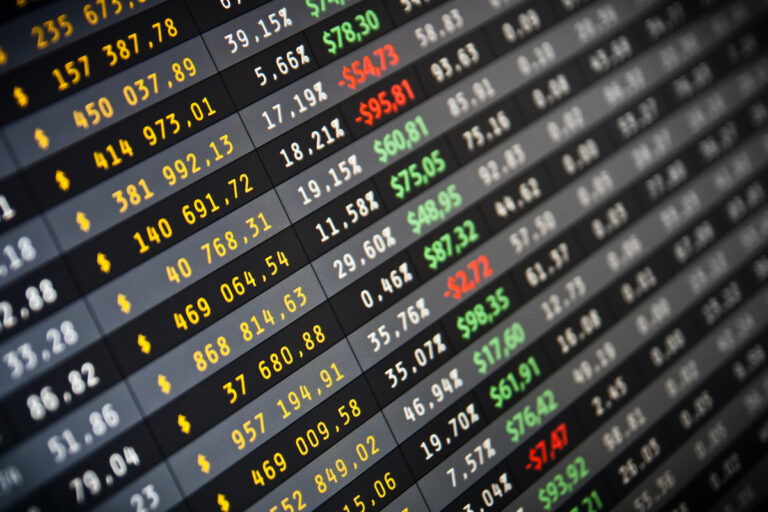米S&P、暗号資産インデックスを開始──ブルームバーグ、ナスダックとの競争激化