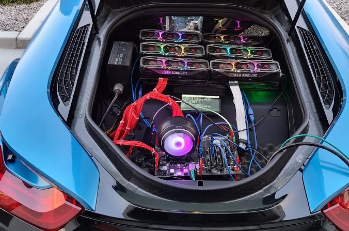Bmwのスポーツカー トランクにはマイニング機器 暗号資産ユーザーの風変りな日常 Coindesk Japan コインデスク ジャパン Bmwのスポーツカー トランクにはマイニング機器 暗号資産ユーザーの風変りな日常 Coindesk Japan コインデスク ジャパン