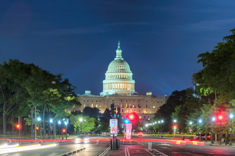 極右グループ、米議会襲撃前に5400万円のビットコインを受け取る:チェイナリシス
