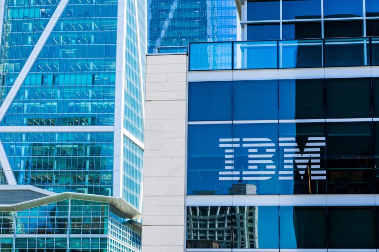 IBMがブロックチェーン事業を大幅縮小:関係者──広報担当は否定【更新】