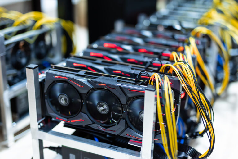 エヌビディア、半導体チップのマイニング効率を制限──専用製品も発表
