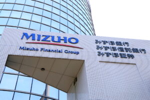 米国の現金給付の10％、ビットコインと株式投資に：みずほ証券・調査