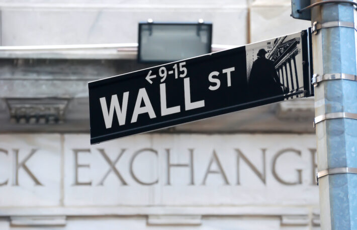 ビットコインと株式との違い──BTC関連12銘柄(北米)