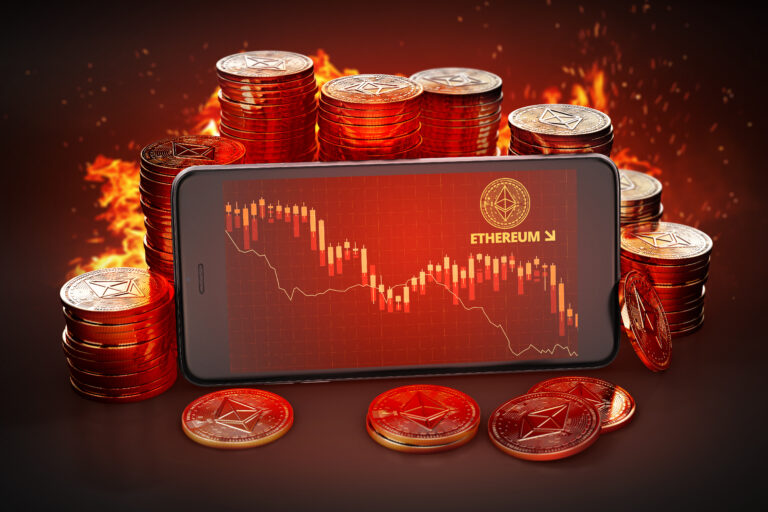 暗号資産が全面安──ビットコインは一時35000ドル台、取引所はアクセス殺到で不具合
