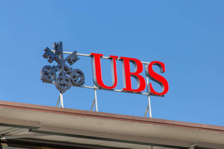 UBS、規制強化は「バブルのような暗号資産市場」を崩壊させ得る:報道