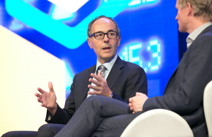 イーサリアム先物ETFの申請取り下げは、ビットコイン先物ETFにプラス──年内にスタートと予想:アナリスト