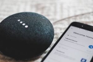 ブロックチェーンIoT、2026年までに6400億円：市場規模調査