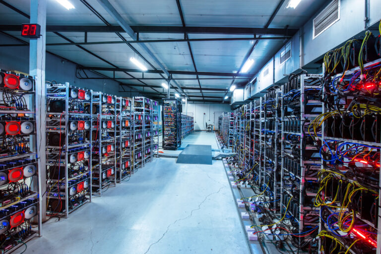5万6000台のマイニング機器をアメリカへ、ビットメイン