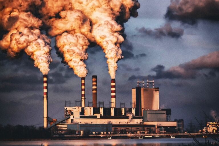 ビットコインのCO2排出量は普及の妨げ:ドイツ銀行