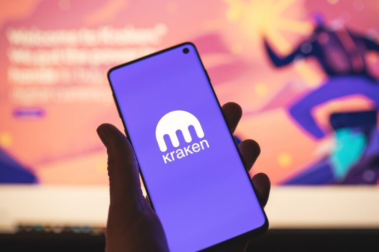 クラーケン、マスターカードと提携して暗号資産デビットカードを導入