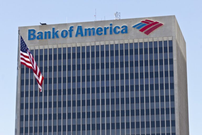 米コインベースの格付けを「Buy」に引き上げ、収益多様化を評価:バンカメ