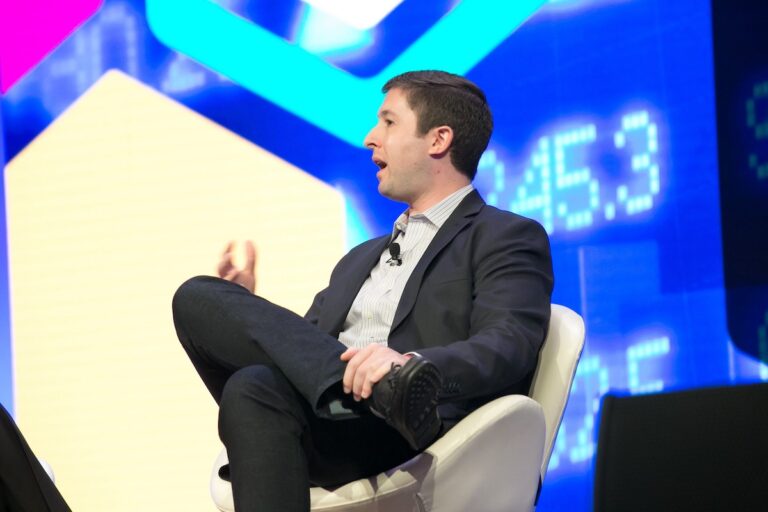 SECがGrayscaleのビットコインETF申請に懸念表明、広くコメント募集
