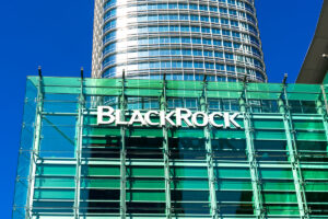 米ブラックロック、暗号資産取引サービスを検討：フィンクCEO