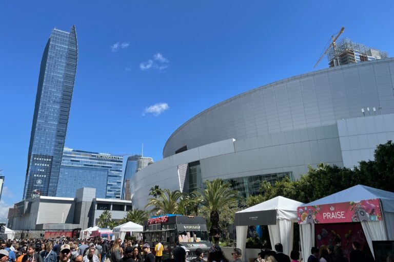ロスで開かれたNFTイベントがカオスだった理由:現地レポート