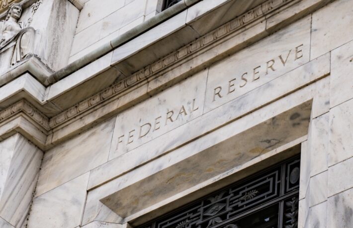 FRB、保有資産を月11兆7000億円縮小へ：FOMC議事要旨