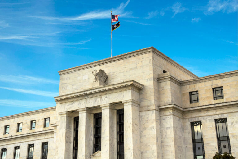 米成人の12%、暗号資産を保有──投資か決済かで大きな違い:FRB調査