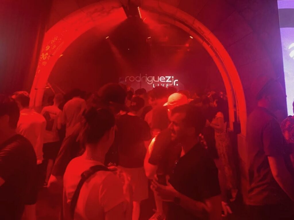 熱波が襲うパリで開かれたイーサリアム会議【レポート】