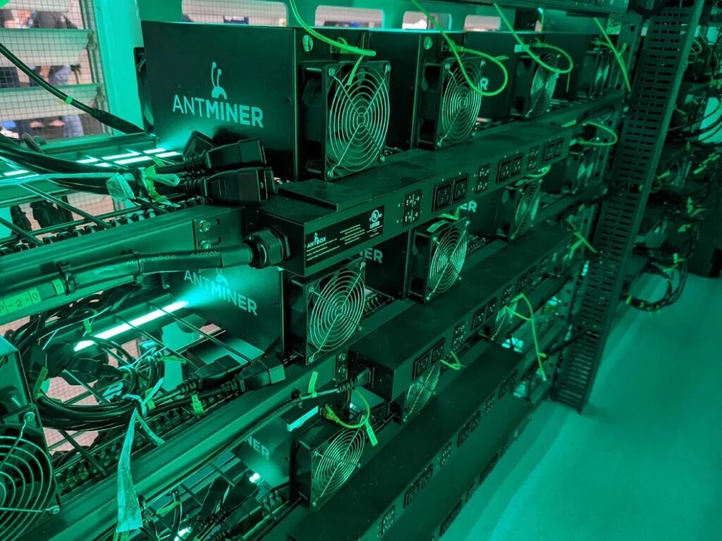 ビットコイン、マイニングが1時間以上の遅延