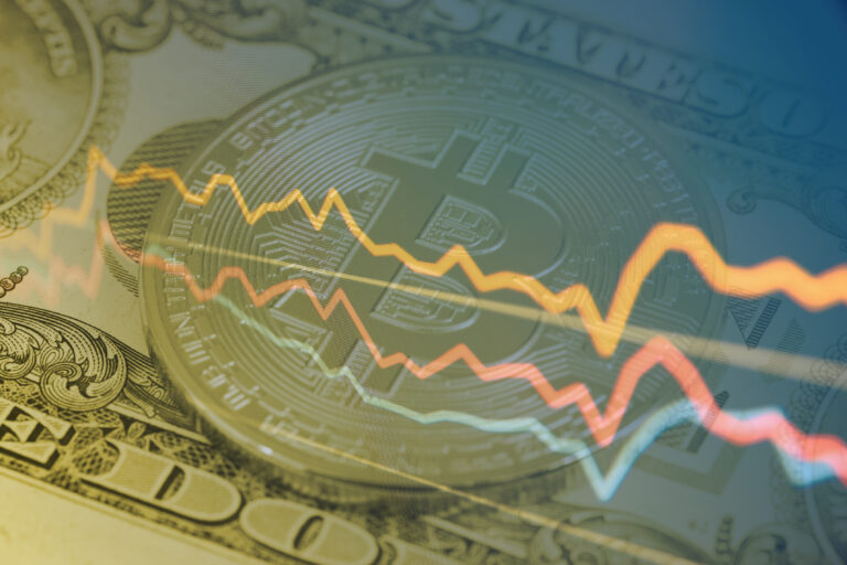 ビットコインと株価の相関関係:よくある誤解を解く【コラム】