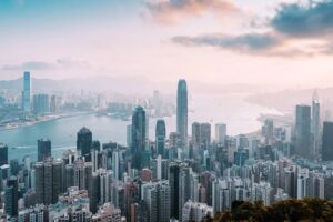 香港、暗号資産業界との対話姿勢の真意は？