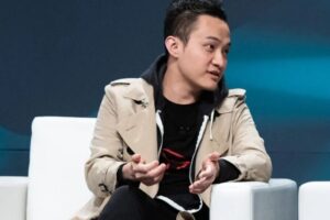バイナンスCEO、トロン創設者の「SUI」奪取を警告──サン氏は送金 