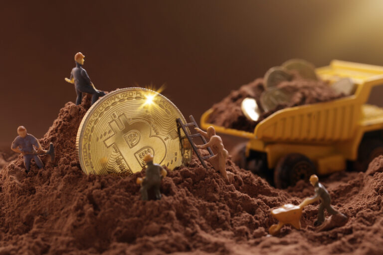 ビットコインマイニング企業、生き残るために必要なこと