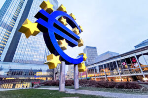 EU内の銀行は国際規則発効前にビットコイン保有上限を適用すべき：ECB