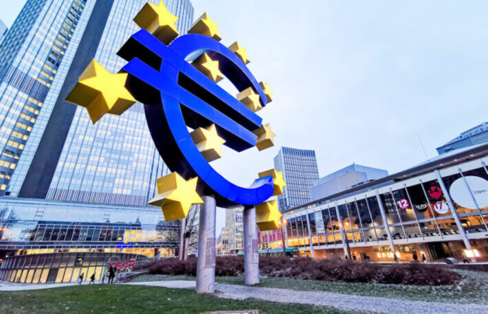 EU内の銀行は国際規則発効前にビットコイン保有上限を適用すべき:ECB