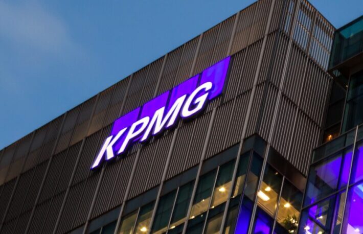 2023年の暗号資産投資、規制が強固な国や地域へシフトする可能性：KPMG