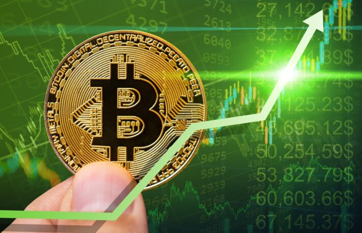 ビットコイン価格が4万1500ドル超え──2億ドルのショート清算が後押し