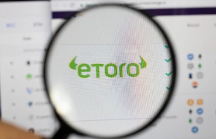 eToro、米ユーザー向けに4つの暗号資産の上場廃止を決定