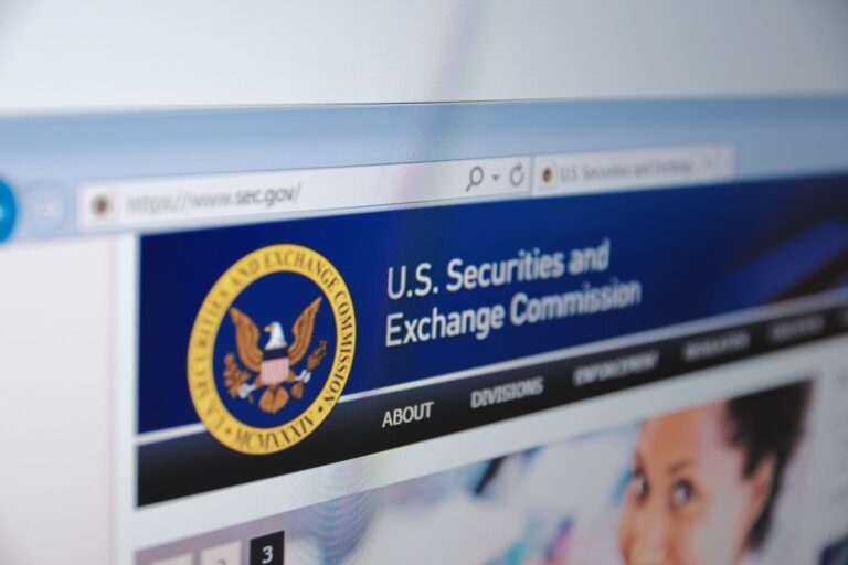 2018年にイーサリアムは証券とは思えないと述べたヒンマン氏、SEC内部からさまざまな意見が寄せられていた