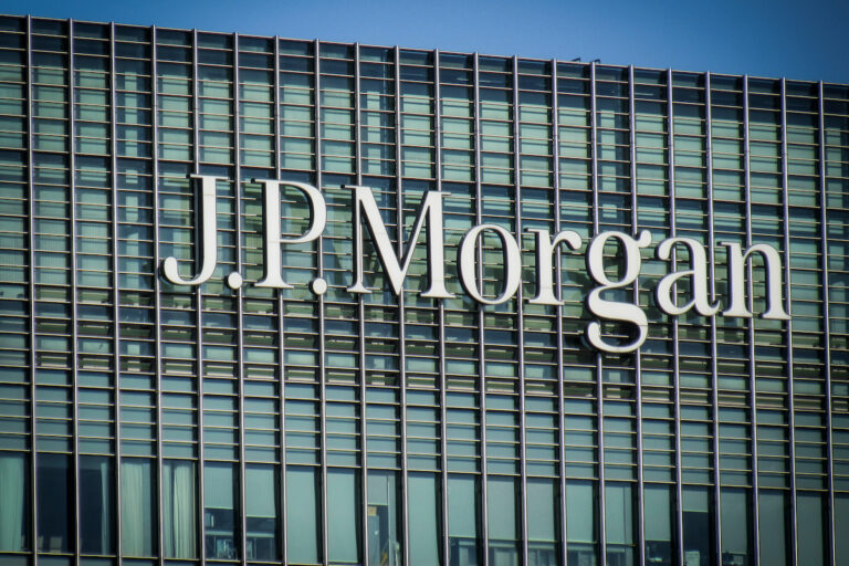 XRPの判決は業界の「画期的勝利」、だが戦いは終わりではない:JPモルガン