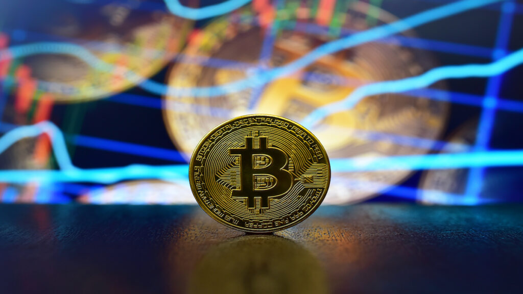 ビットコイン長期保有者、価格低迷にも蓄積を継続──40％が3年以上保有