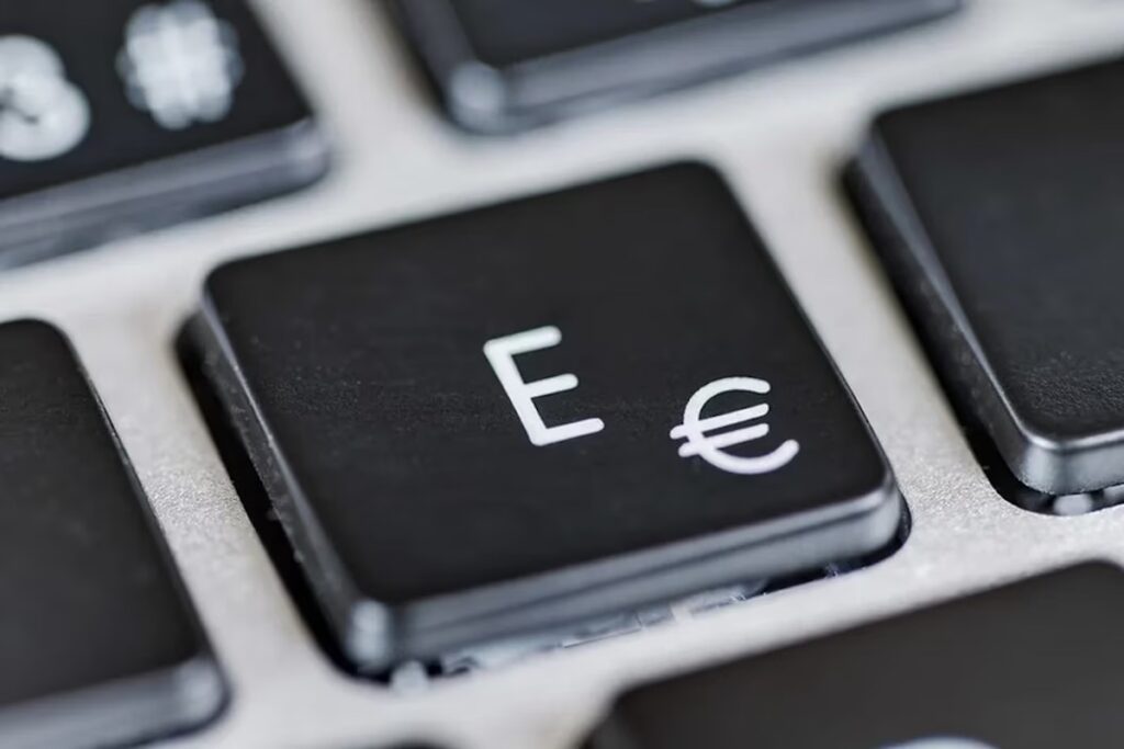 EUのプライバシー監視機関、 デジタル・ユーロの「過度な中央集権化」を懸念