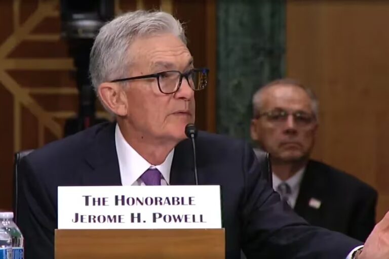 パウエル議長、CBDC推進は「近くない」──国民へのスパイ行為はしないと発言