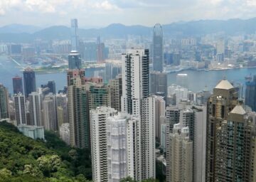 香港、早ければ週明け15日にもビットコインとイーサリアムの現物ETFを承認する可能性：ブルームバーグ