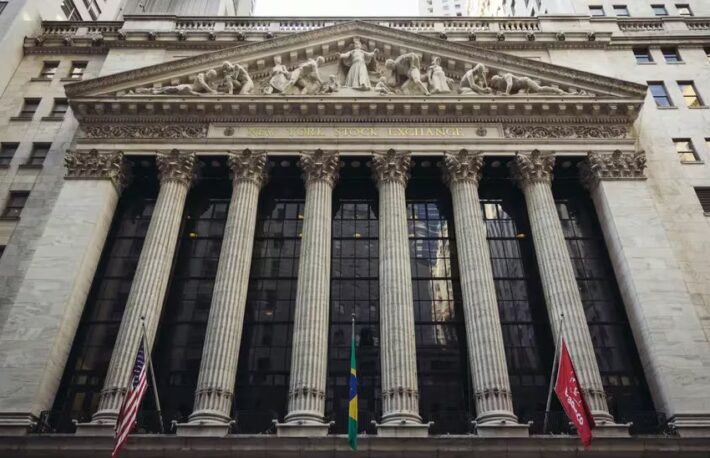 ニューヨーク証券取引所、24時間年中無休の株取引について市場参加者から意見を募集