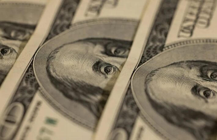 強い米ドル、だがアメリカは米ドルのコントロールを失うかもしれない？