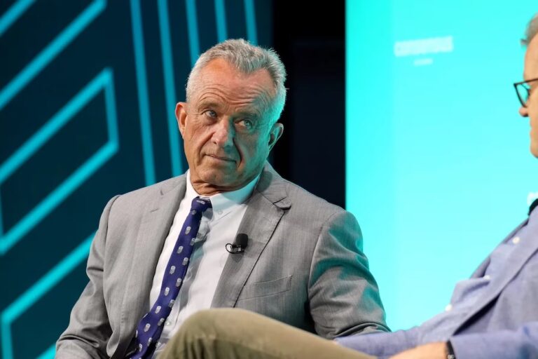 ロバート・ケネディ氏は本当に「撤退」したのかをめぐって論争：米予測市場動向
