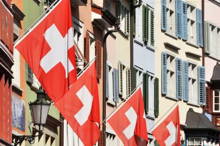 スイス第4位の銀行ZKB、個人顧客にビットコインとイーサリアムを提供
